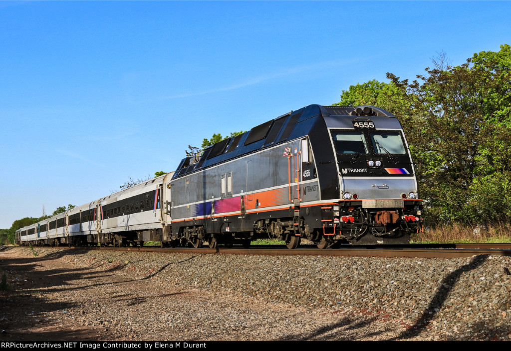 NJT 4555 on Train 5439